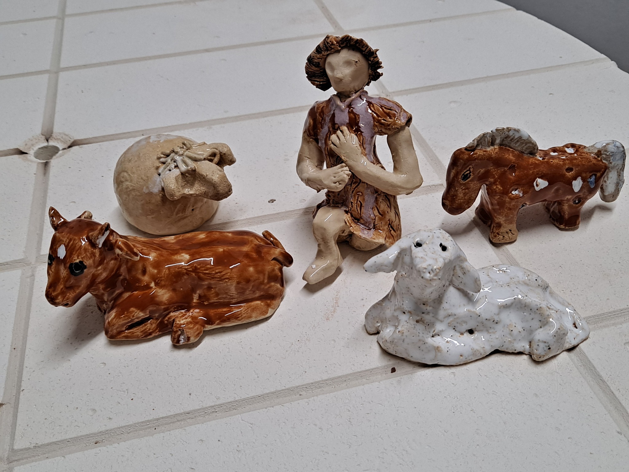 figurki pasterza i zwierząt gotowe