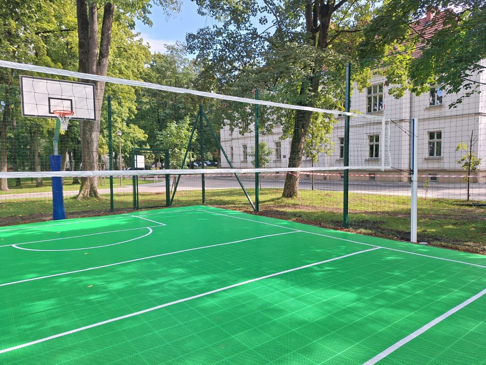 boisko sportowe w szpitalu